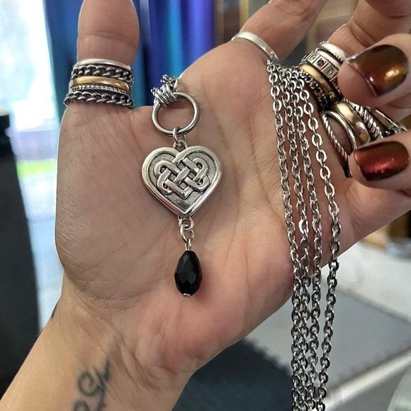 Double chain necklace celtic heart knot & dangly black crystal goth boho silver - Picture 7 of 8